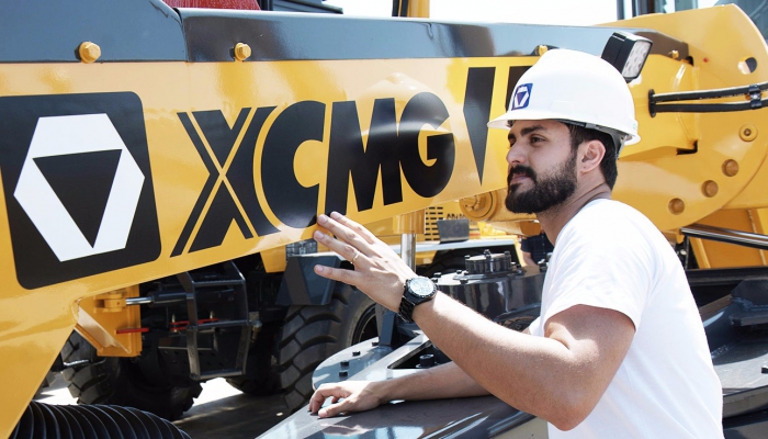 品質(zhì)，為你<br>行穩(wěn)致遠(yuǎn)，精益求精